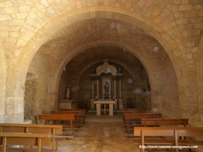 INTERIOR HACIA LA CABECERA